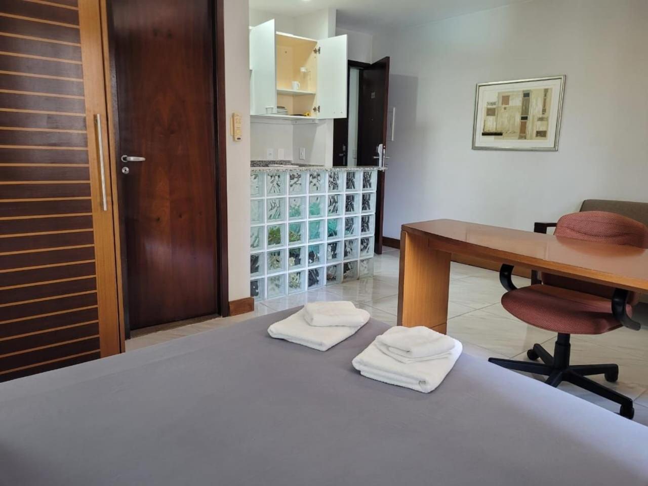 Hotel Elegant Flat Paulista Alameda Campinas Garagem , Pool, Ar Cod, Sao Paulo