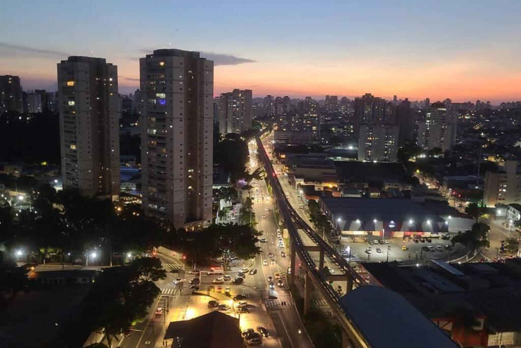 Apartamento Apto Ao Lado Do Metro De Sp *