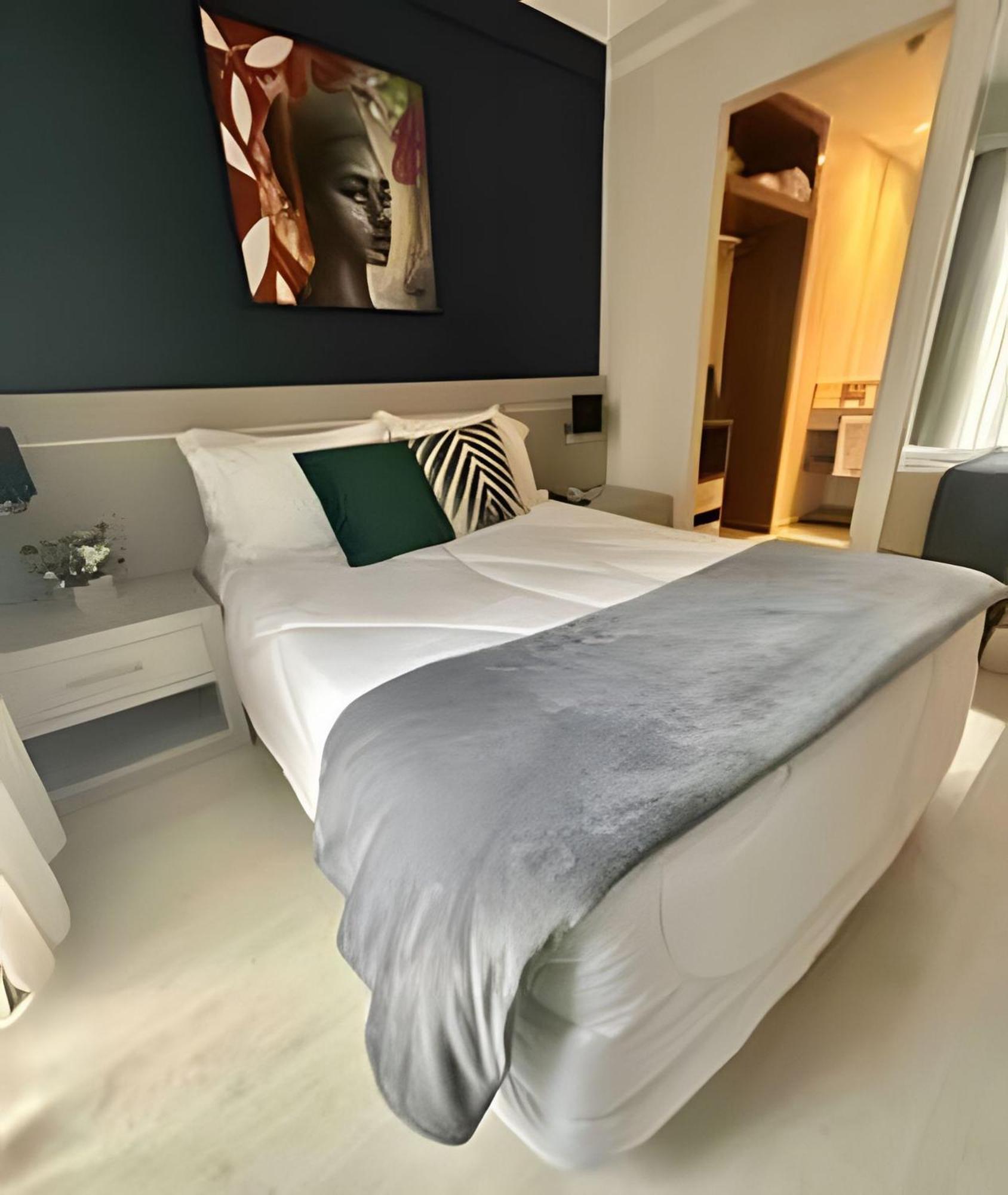 Staybridge Cond. Flats Apartamento *
