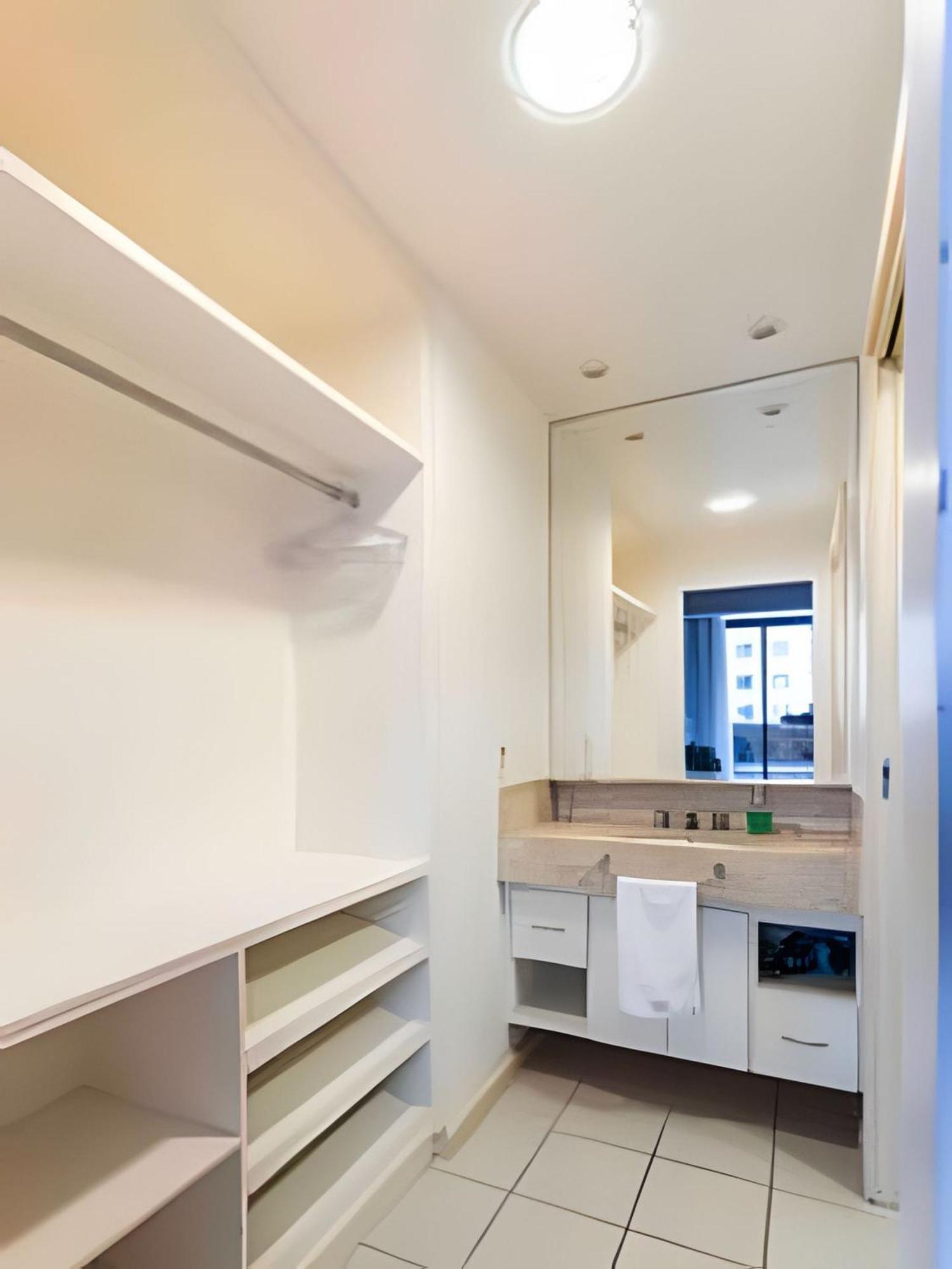 Staybridge Cond. Flats Apartamento