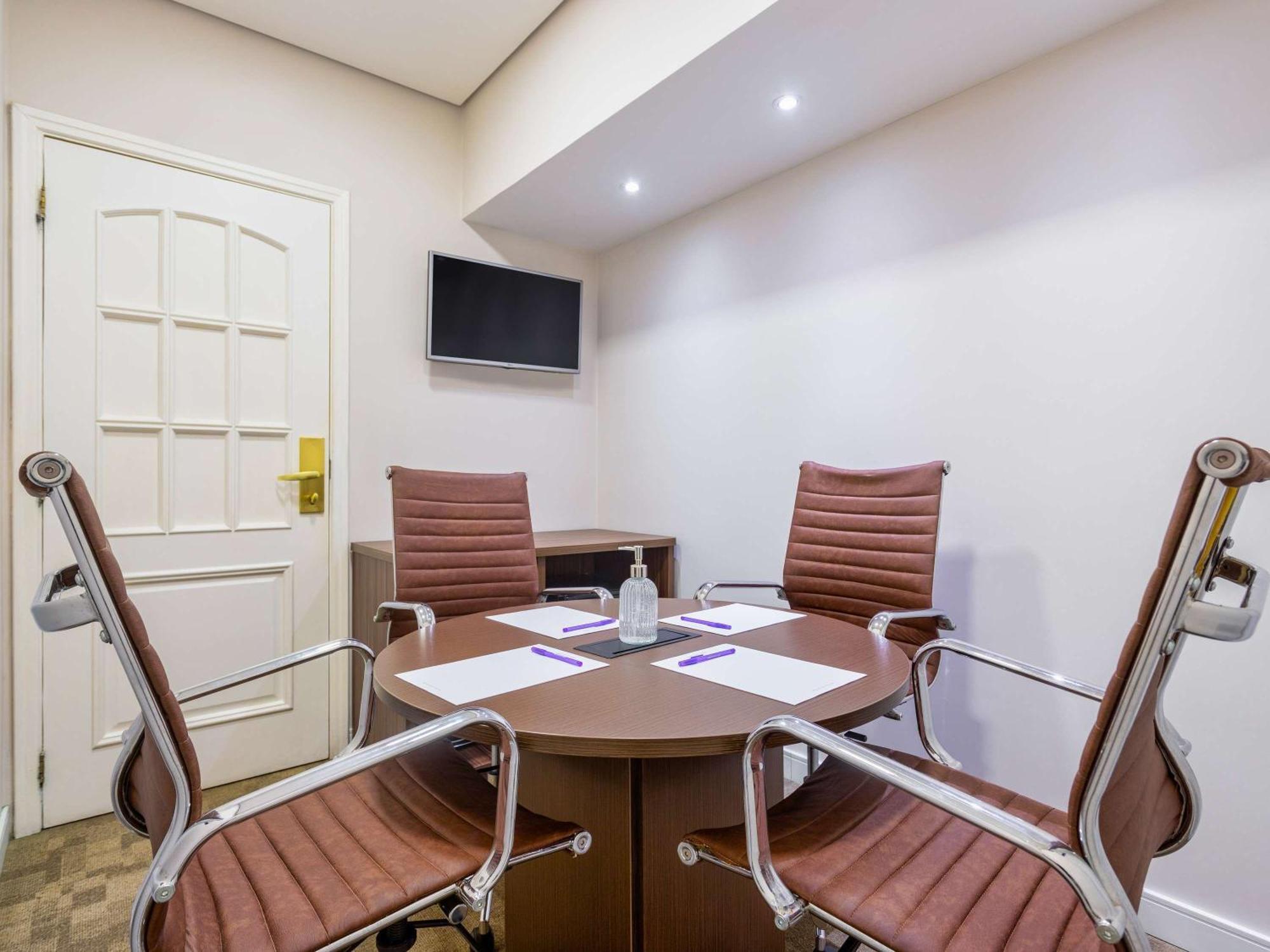 Mercure Jk Hotel 4*