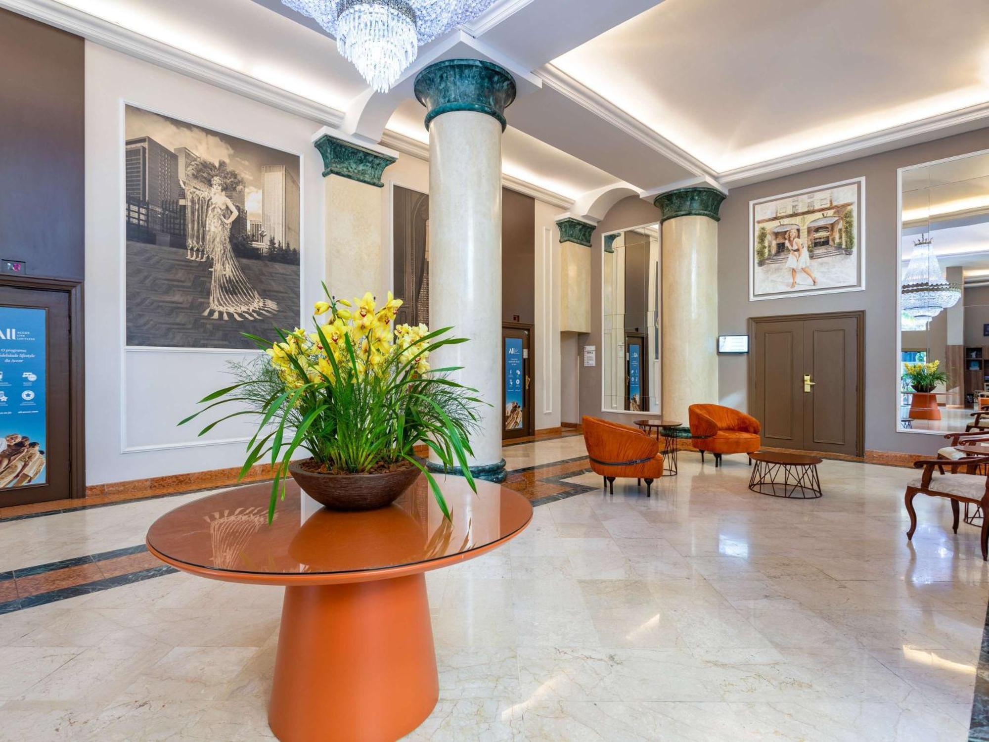 Mercure Jk Hotel 4*