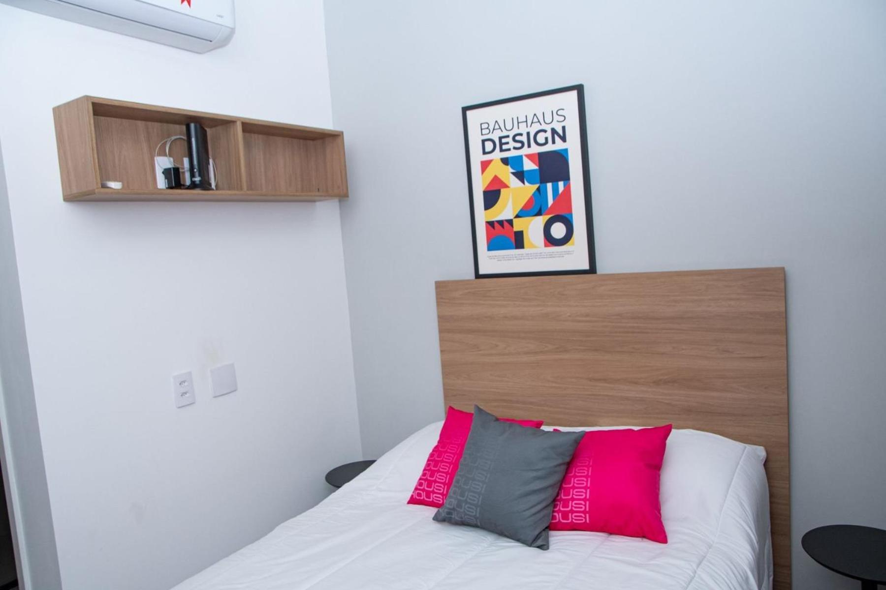 Apartment On Alvorada By Housi