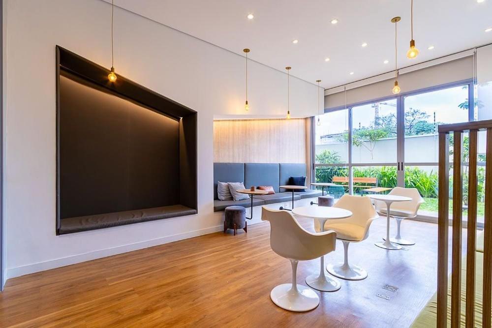 Horizons Apto Com Varanda Em Moema | Px Metro E Shopping