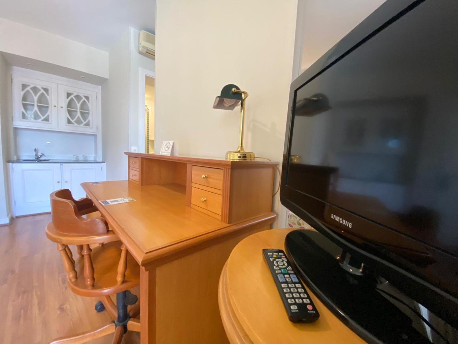 Hotel Flat Estaza Executive Moema Ibirapuera Com Garagem Piscina 402 São Paulo