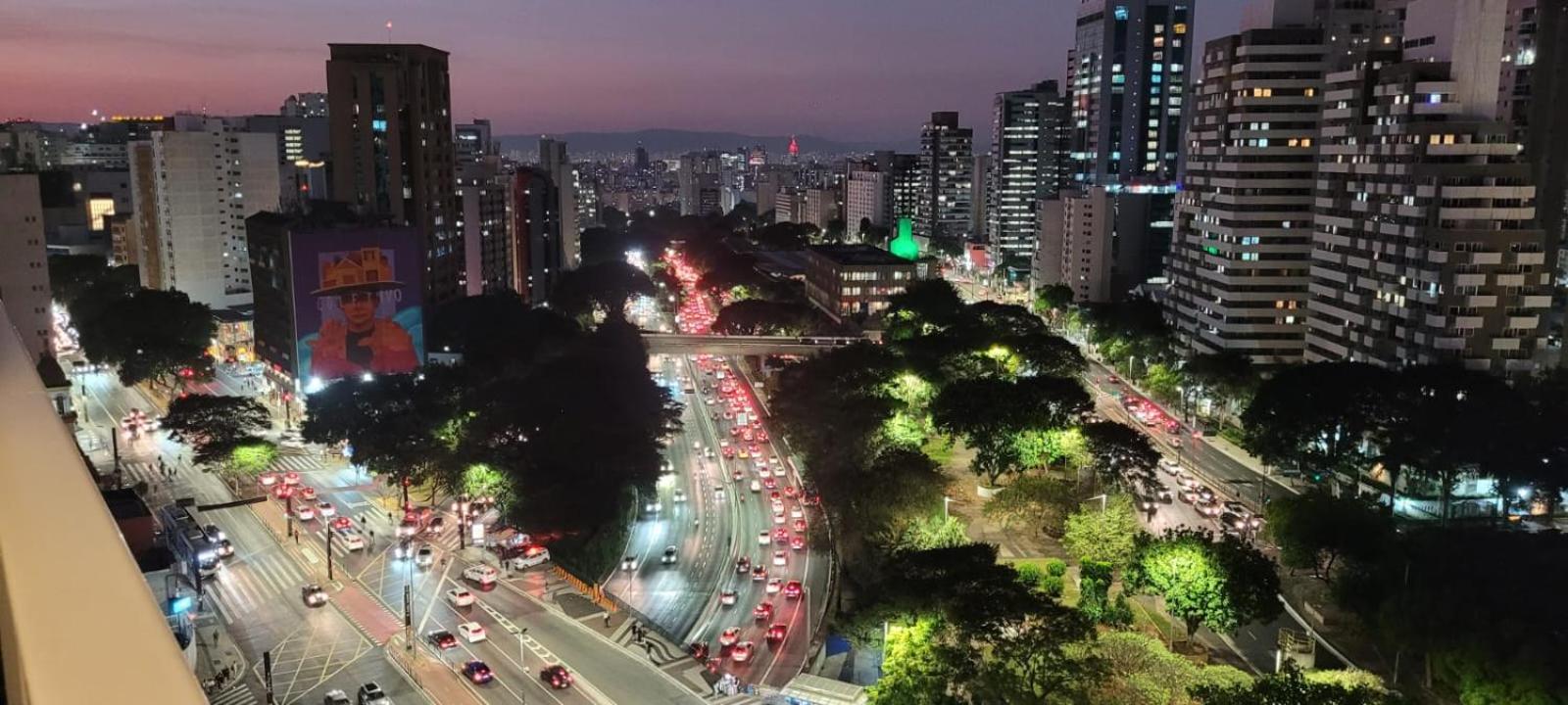 Novo Ao Lado Da Av Paulista Com 2 Camas Solteiro Ou 1 Cama Casal Apartamento *