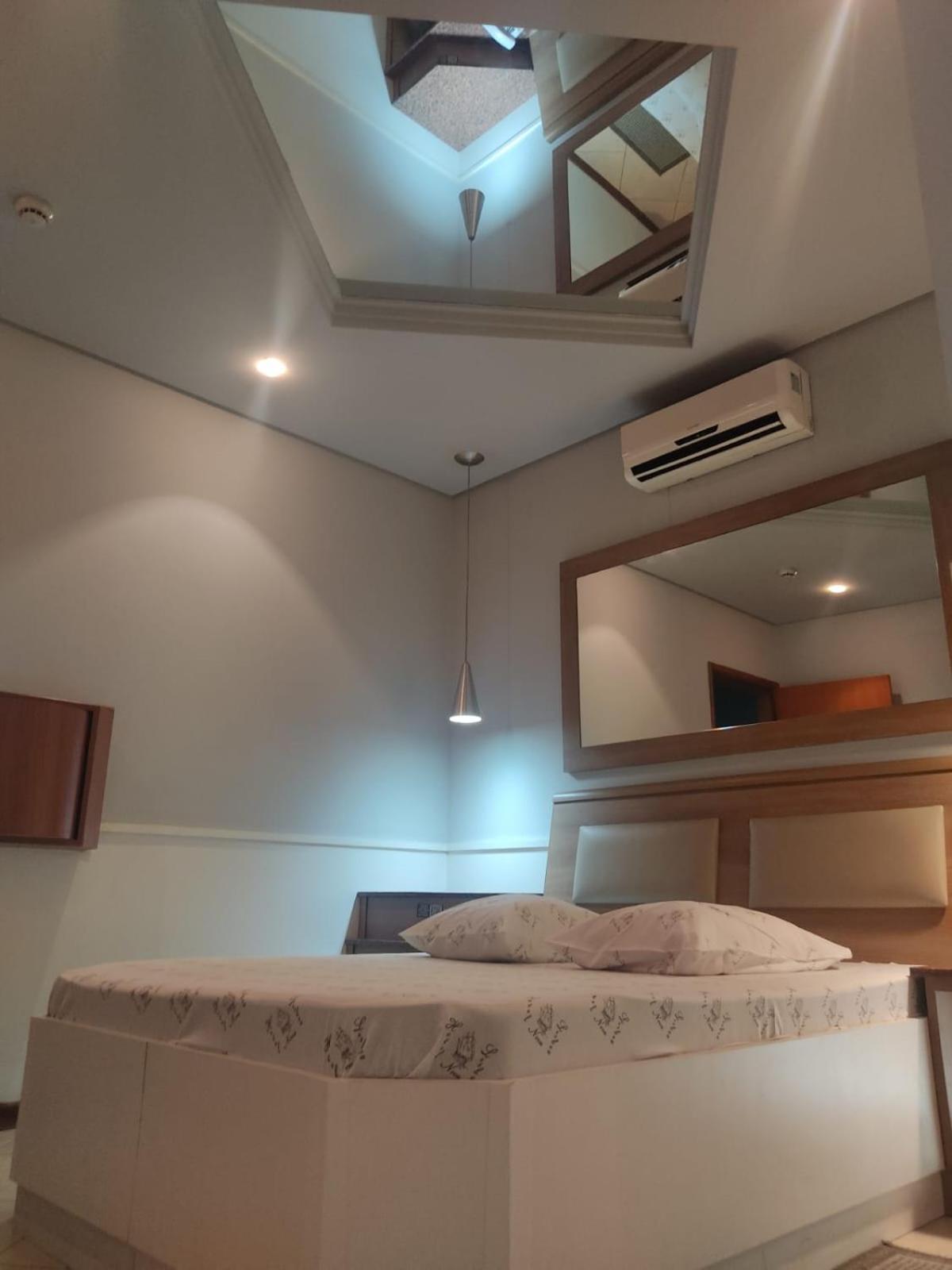 Love hotel Nova Lisboa - Adult Only-