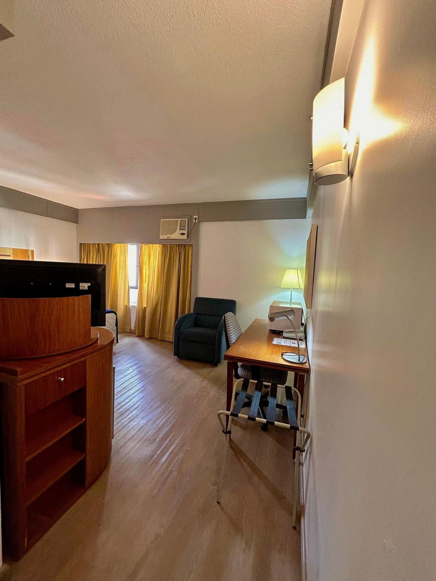 Hotel Live & - Borges Lagoa 1179 - Uh1003