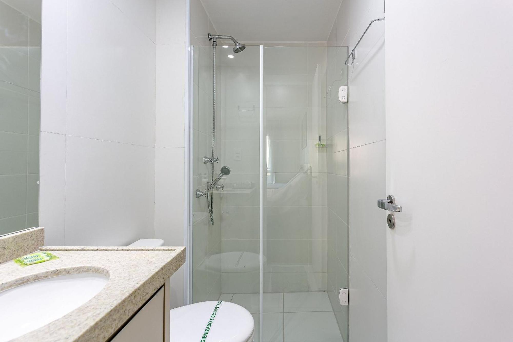 Apartamento Dom Bras - Amplo E Confortavel Pra Toda Familia, Com Piscina