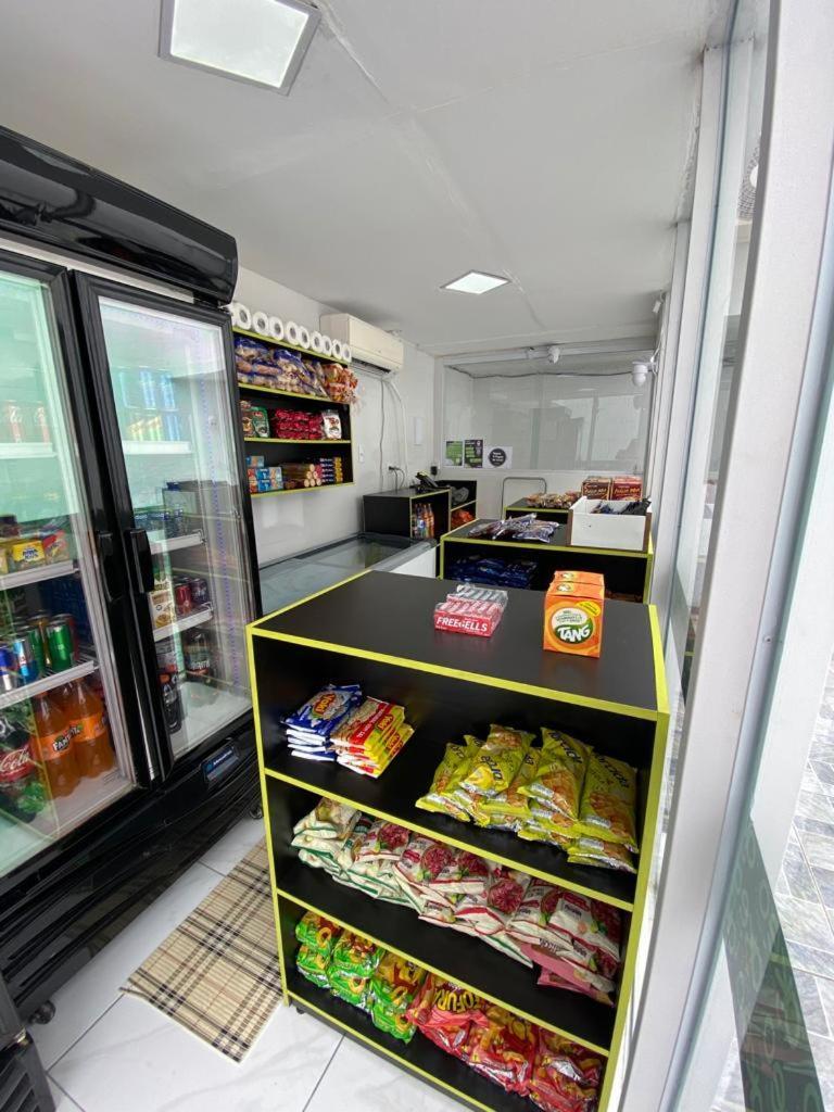 Espacoso Com 02 Quartos Em Zona Norte *