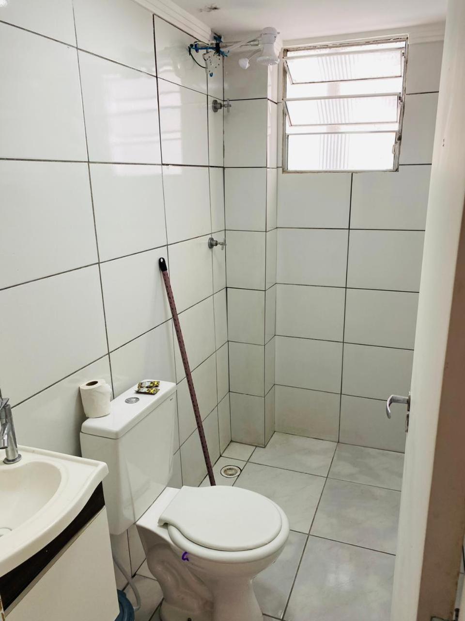 Espacoso Com 02 Quartos Em Zona Norte Apartment