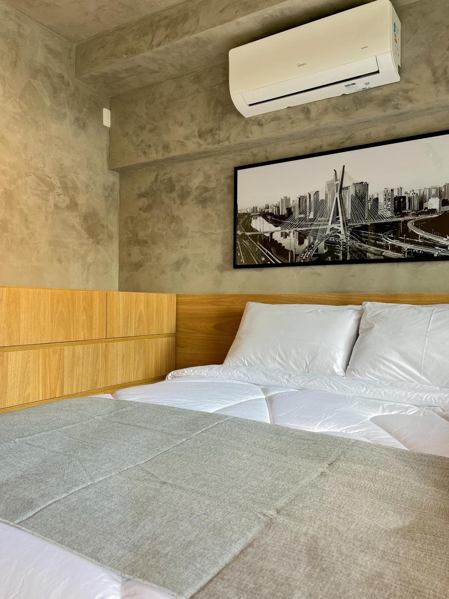 Completo A 230m Do Metro Brooklin Apartment