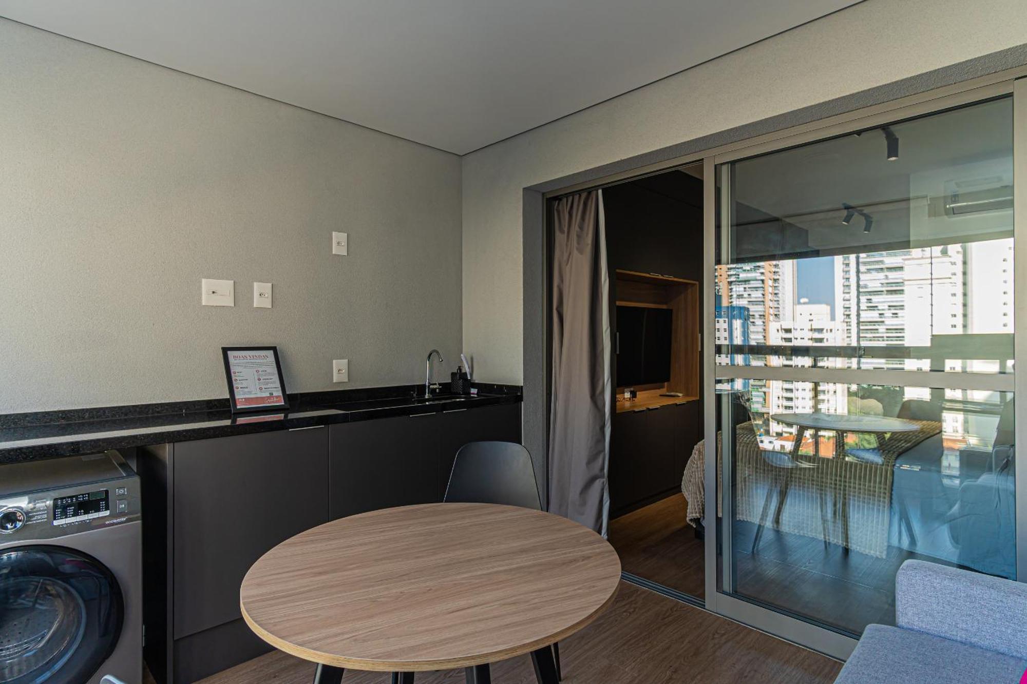 Apartamento Bauhaus Com Piscina, Proximo Ao Metro Brooklin - Proximo Ao Teatro Alfa E Transamerica Expo Center
