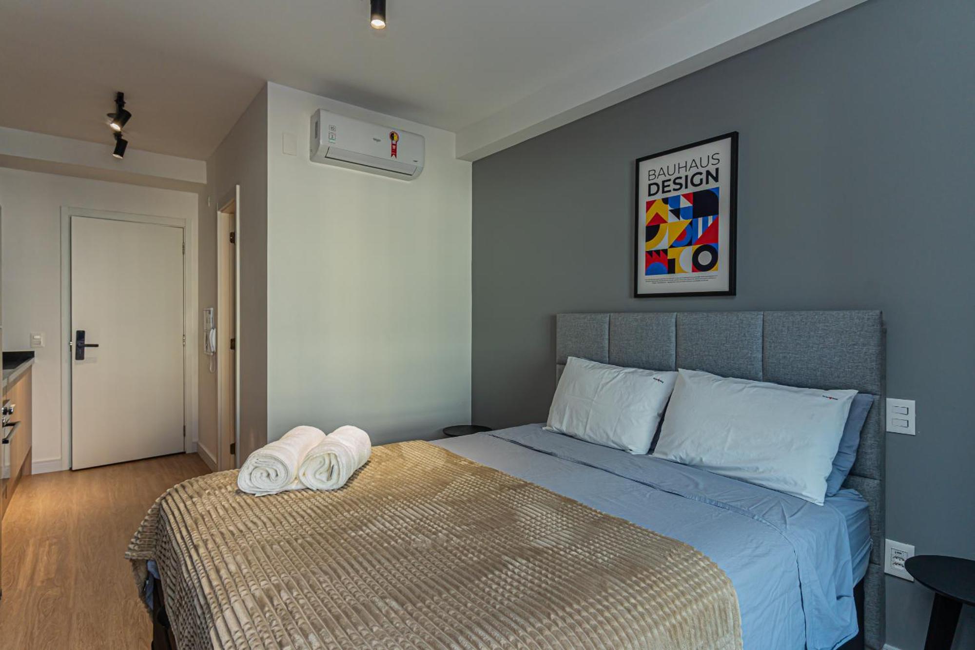 Bauhaus Com Piscina, Proximo Ao Metro Brooklin - Proximo Ao Teatro Alfa E Transamerica Expo Center *
