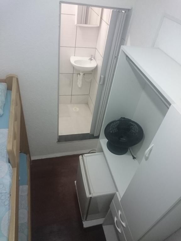 Red Phoenix Hostel *