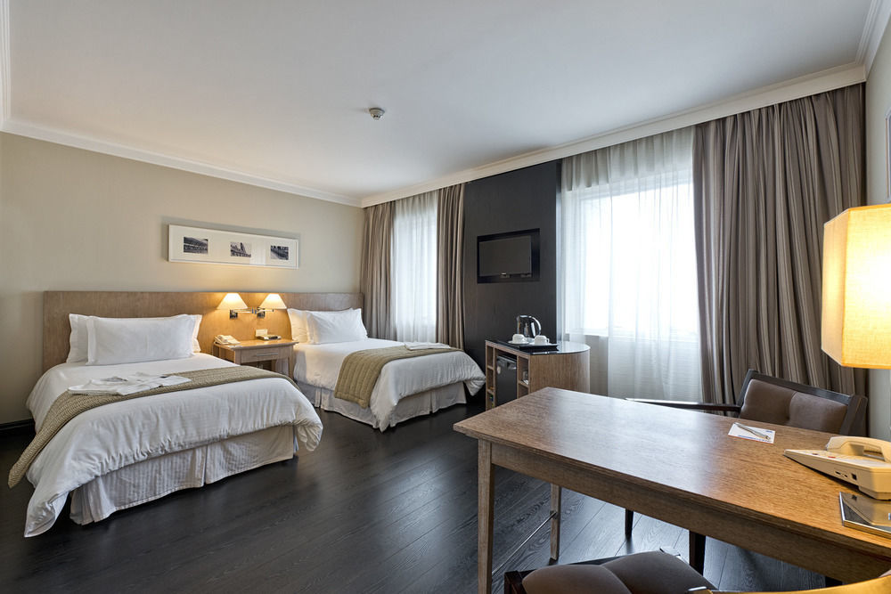 Hotel Tryp Berrini 4*