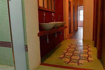 Escambo Hostel *