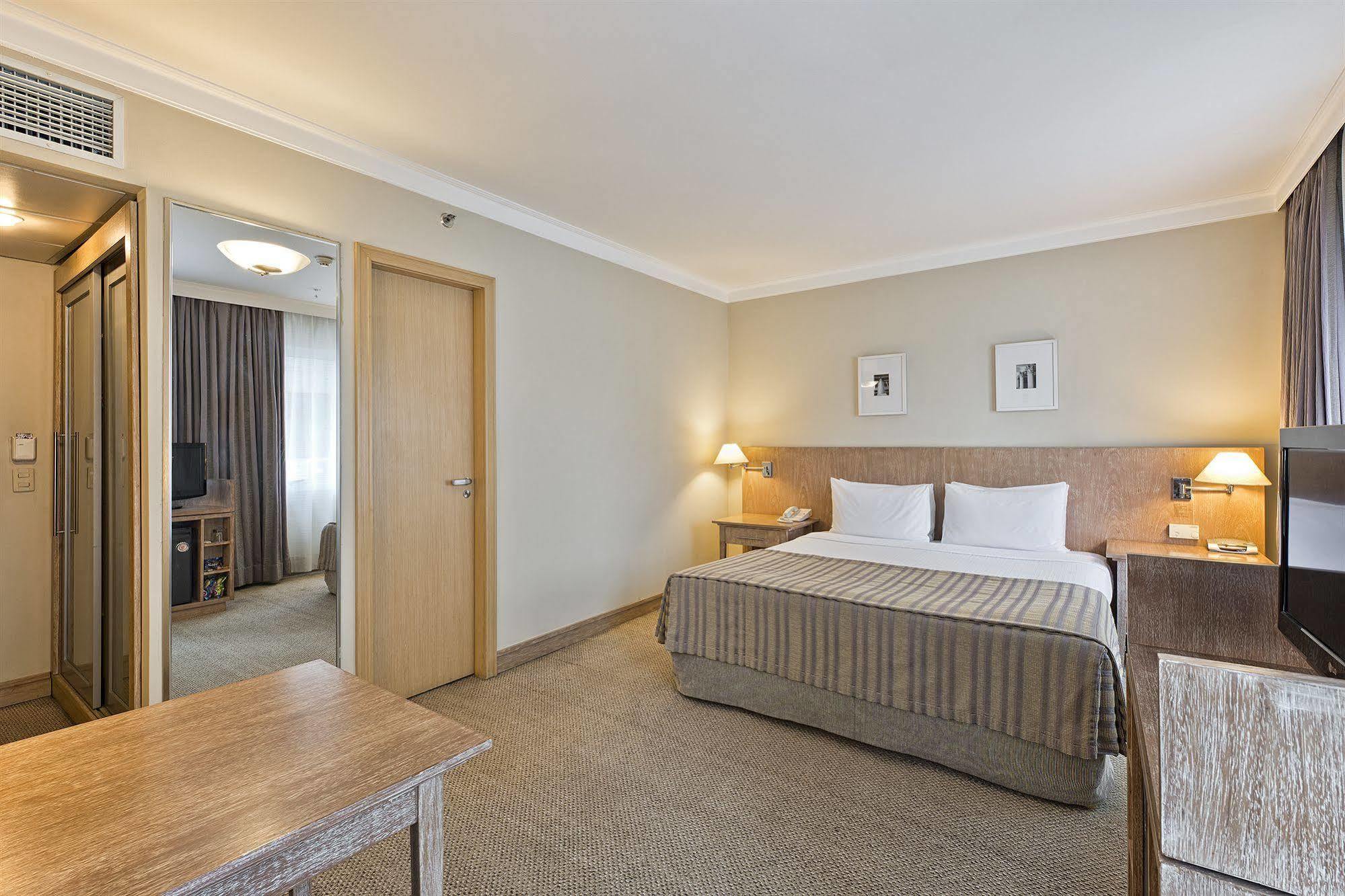 Hotel Tryp Berrini