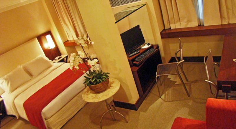 Transamerica Prime International Plaza Hotel