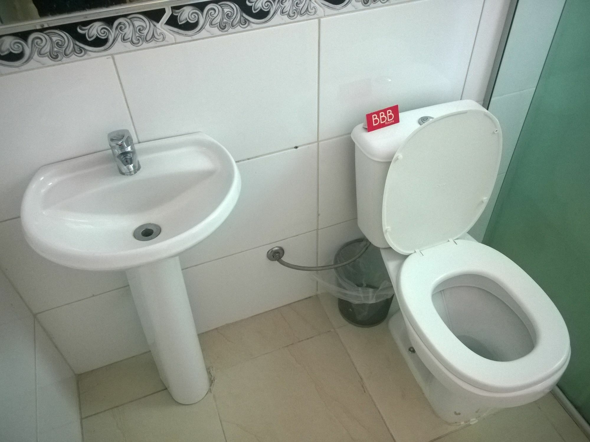 Bbb Metro Praca Da Arvore Sp 2*