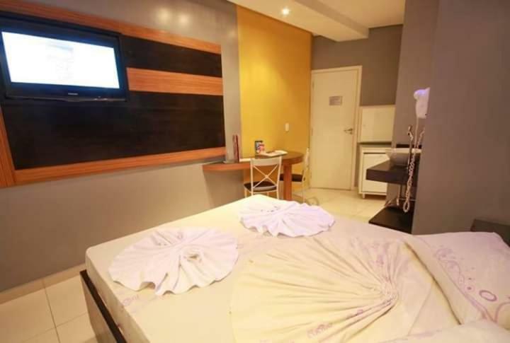 Las Brisas Love hotel *