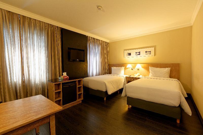 Tryp Berrini
