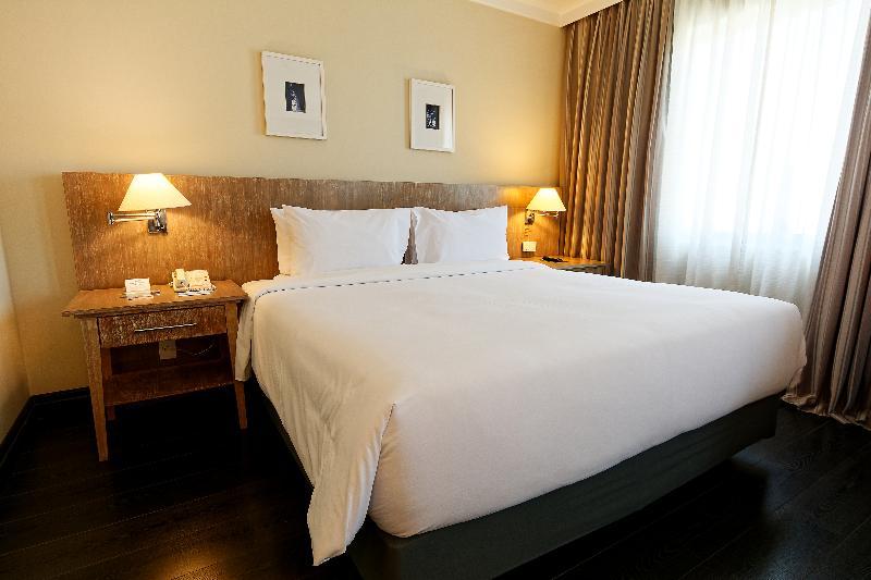 Tryp Berrini 4*