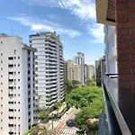 Personal Flat - Acomoda até 3 pessoas - Moema - São Paulo