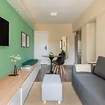 Apartamento moderno com garagem - Itaim Bibi