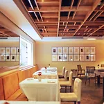 Regent Park Suite Hotel