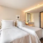 Hotel Unique