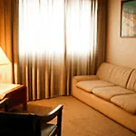 Linson Suite Hotel