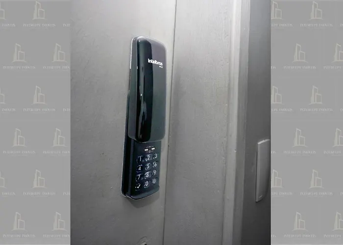 Prático e confortável apto com 2 quartos totalmente equipado e perto de tudo