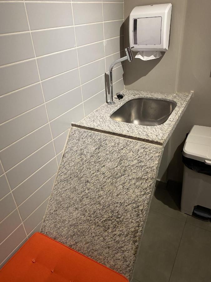 Akile Vergueiro Apartamento *