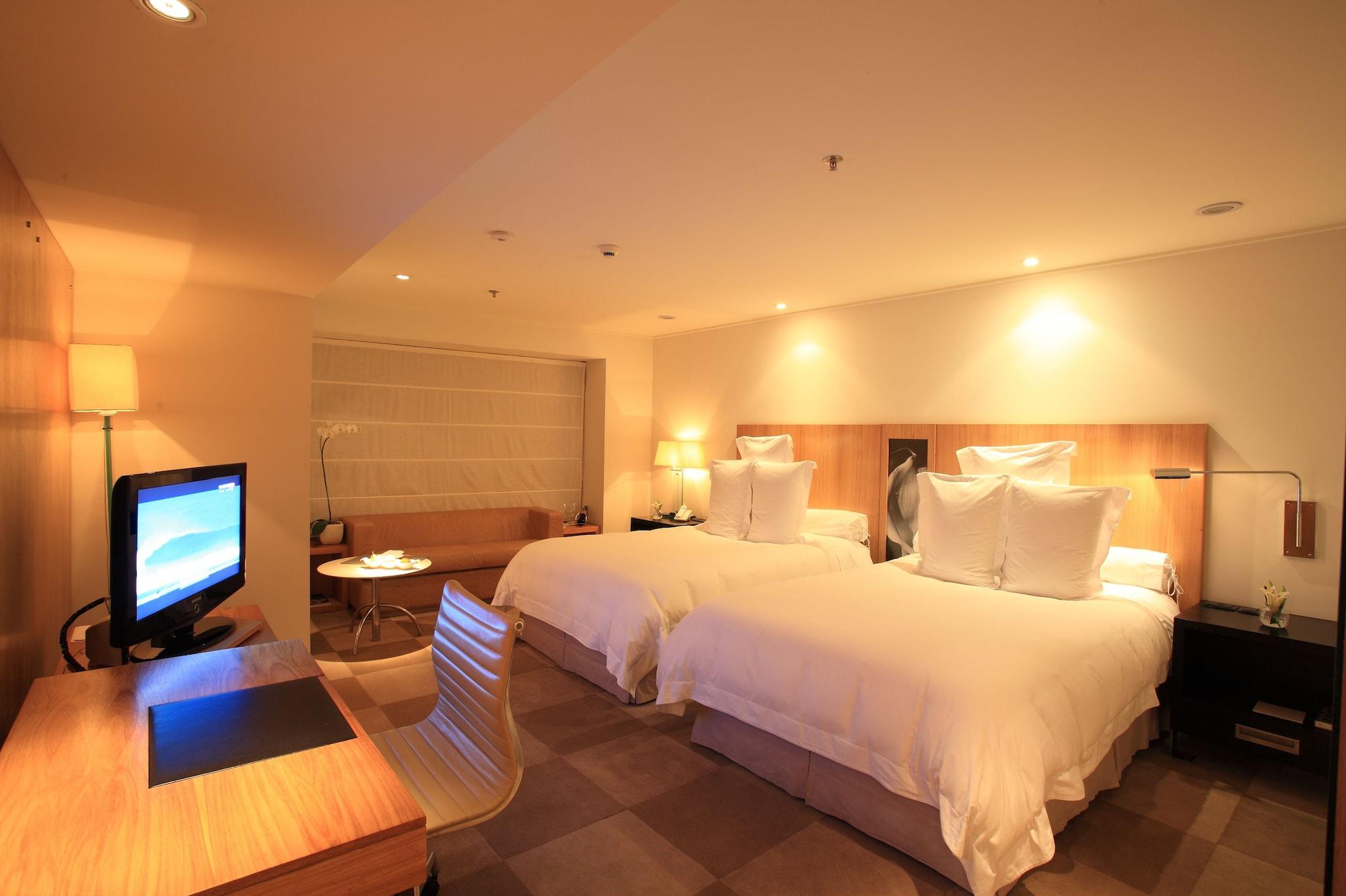 Emiliano Hotel