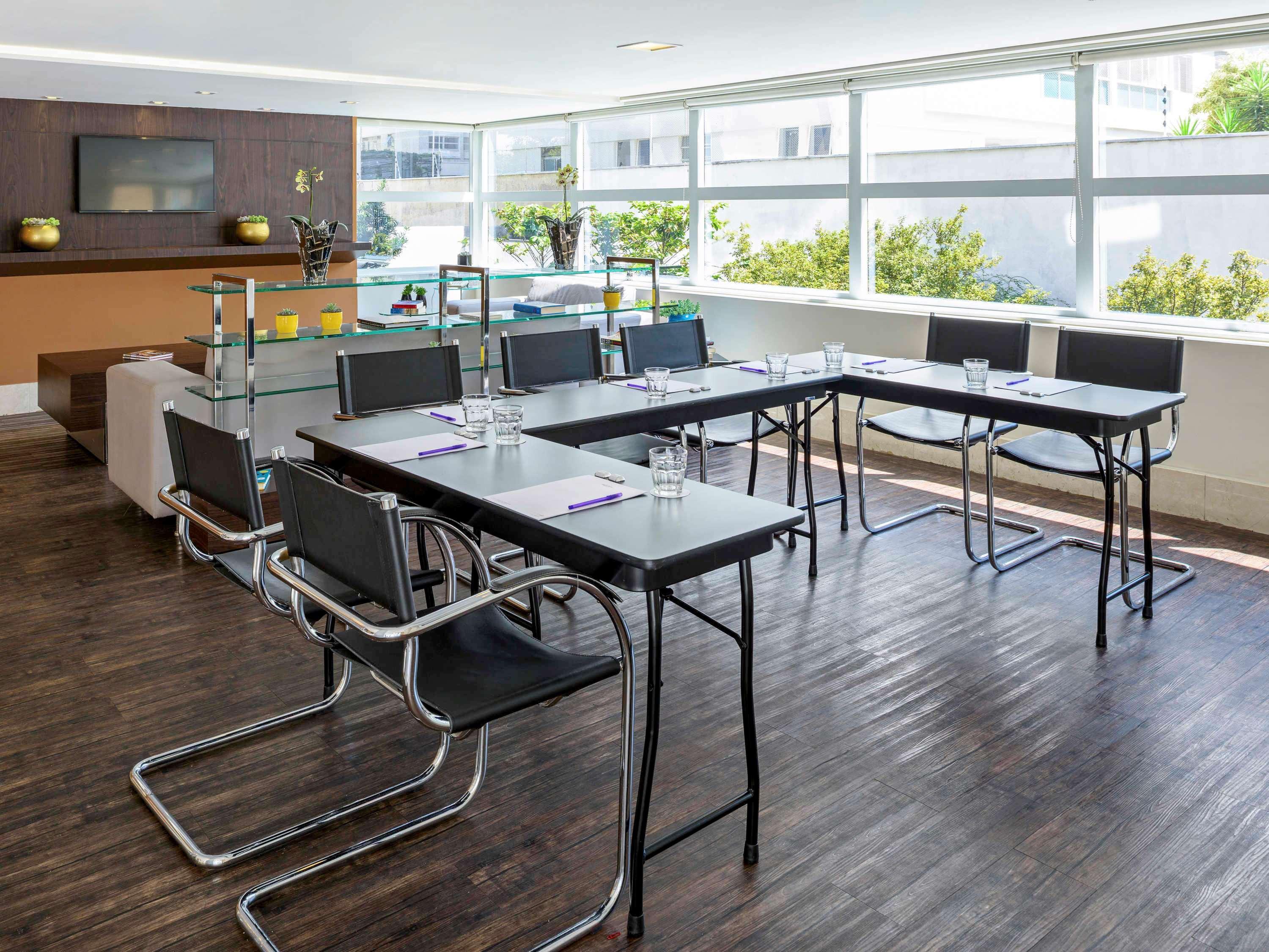 Hotel Mercure Jardins 4*