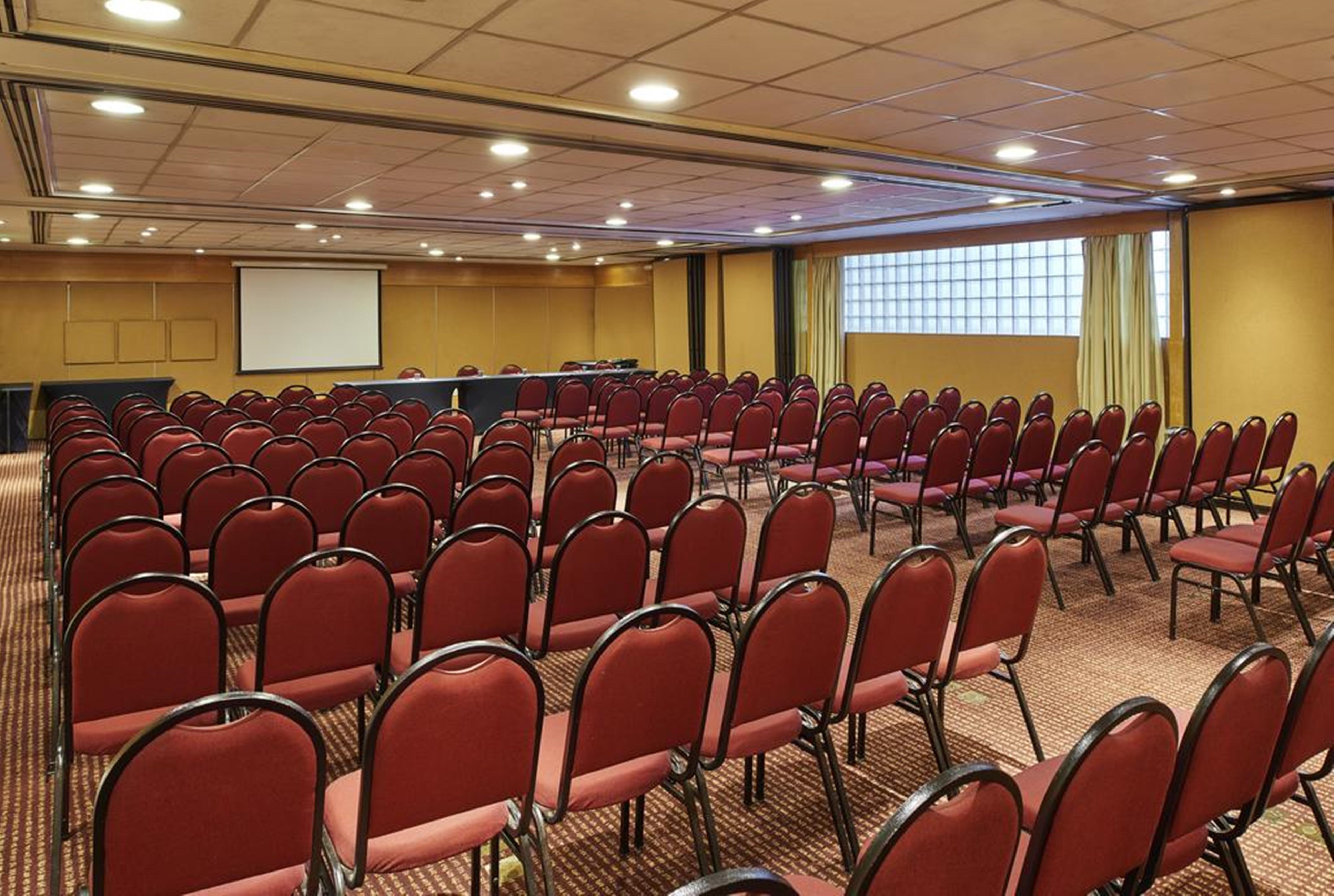 Mercure Jardins Hotel 4*
