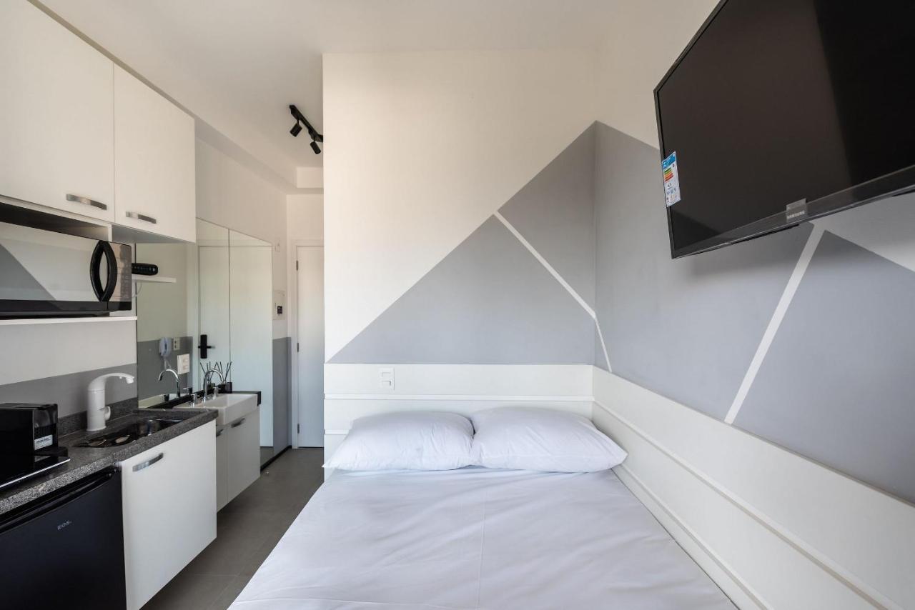 Vo5 Charmoso Com Vaga, Ao Lado Do Metro. Apartamento