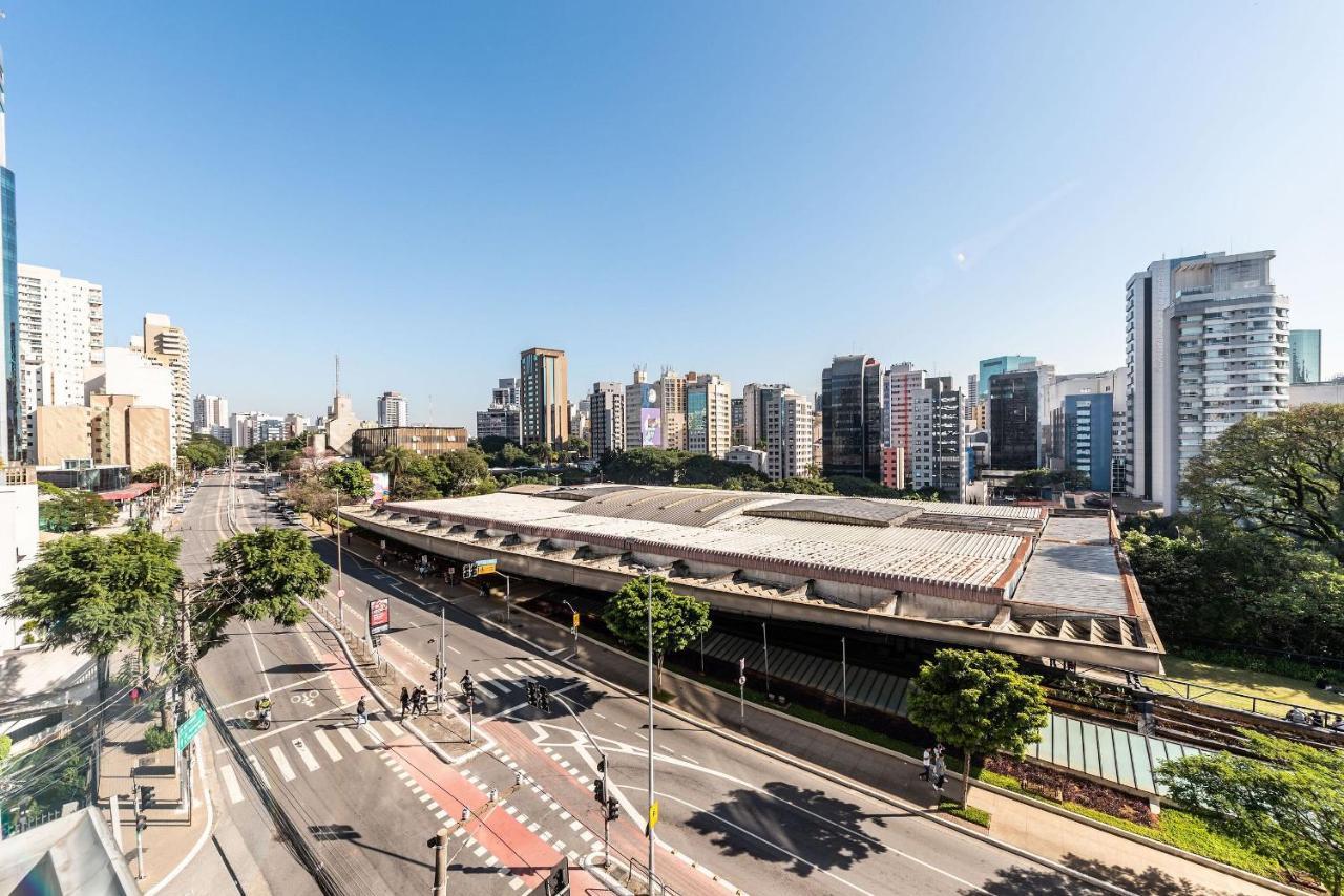 Vo5 Charmoso Com Vaga, Ao Lado Do Metro. São Paulo