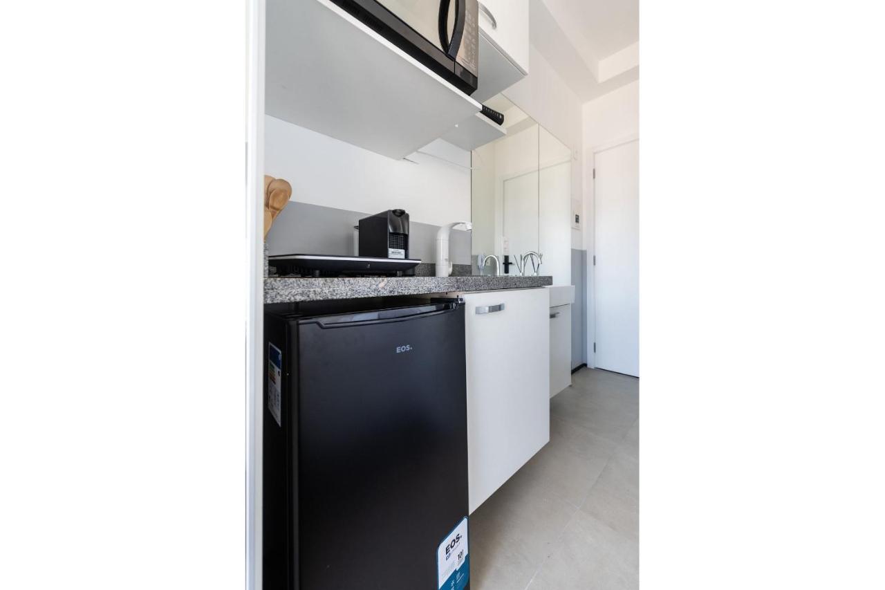 Apartamento Vo5 Charmoso Com Vaga, Ao Lado Do Metro.