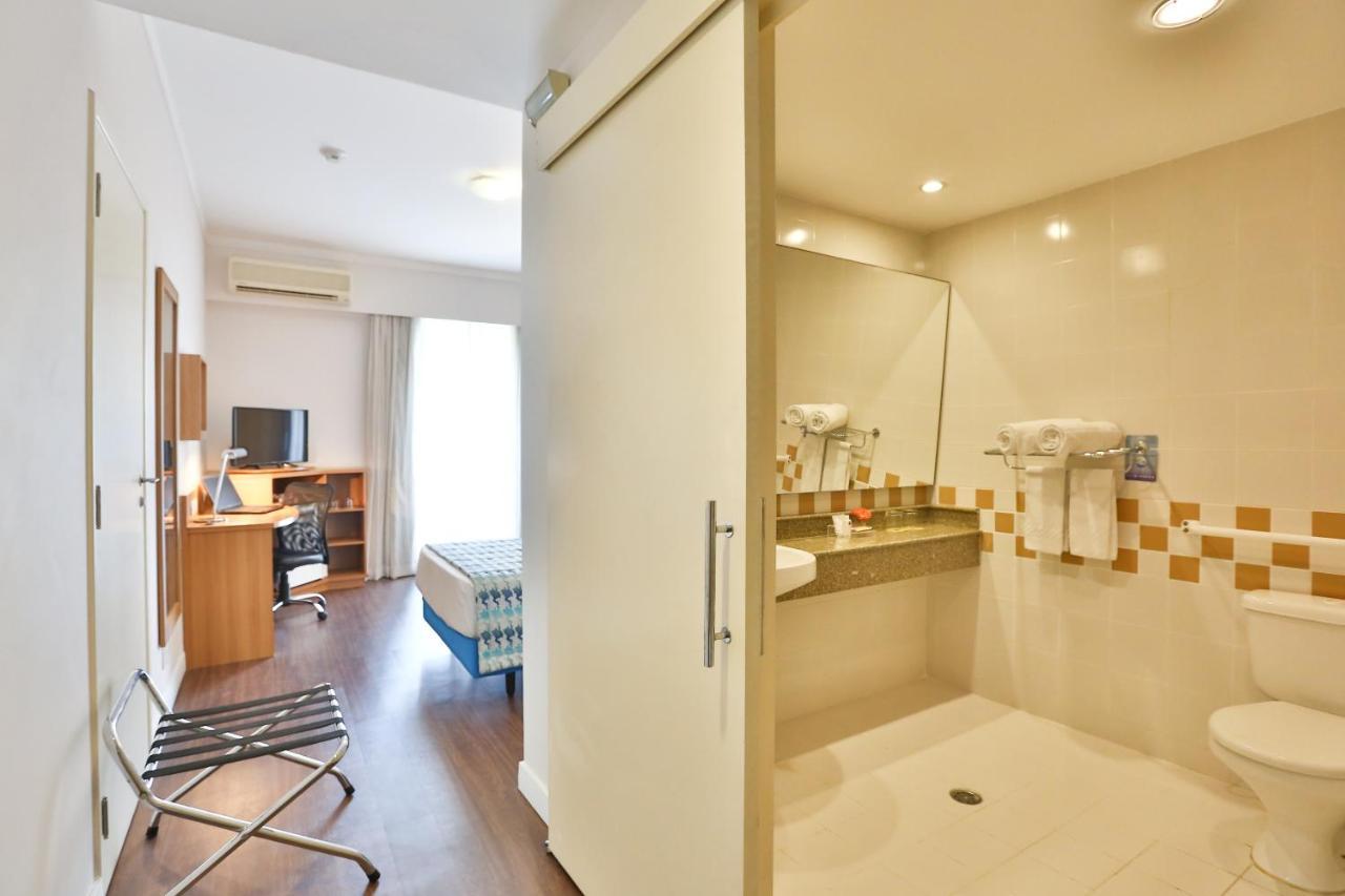 Comfort Ibirapuera Hotel 3*