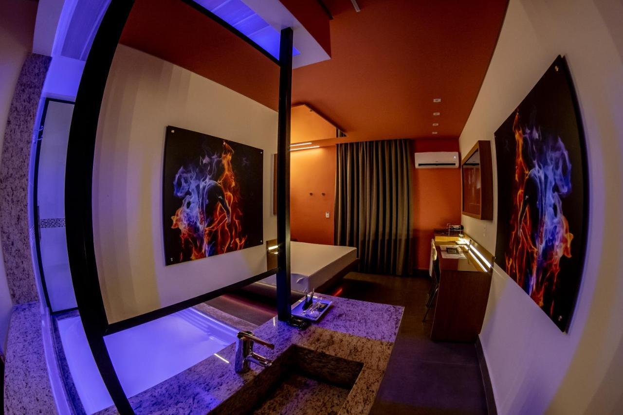 Love hotel Belle (adults Only)