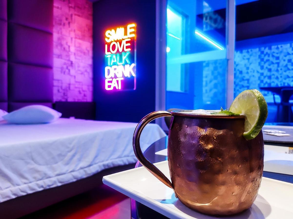 Belle (adults Only) Love hotel