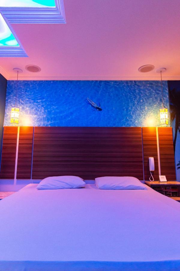 Love hotel Soft - Usp *