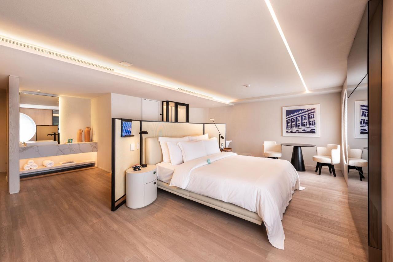 Unique Hotel