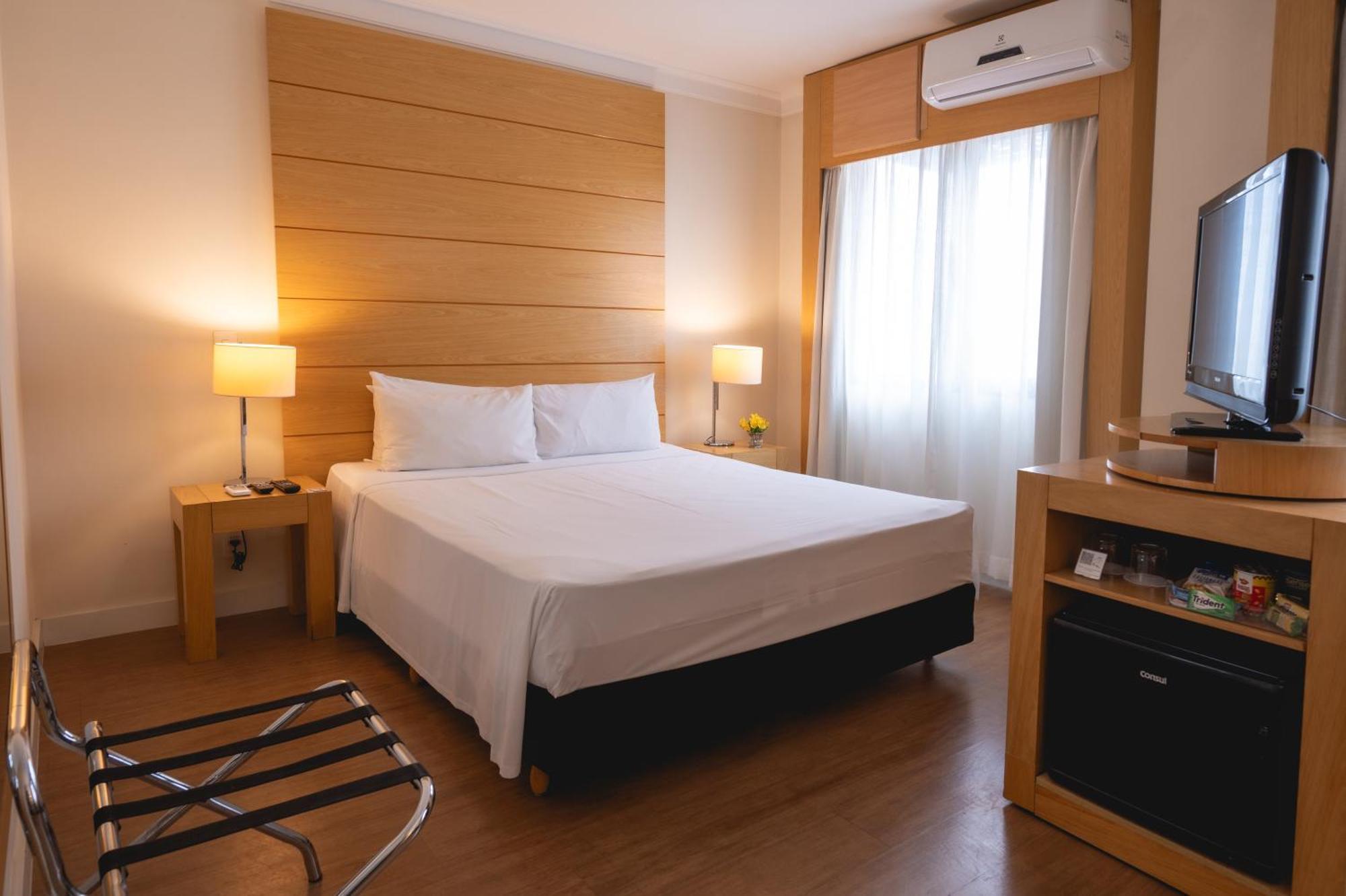 Hotel Esuites Congonhas By Atlantica 4*