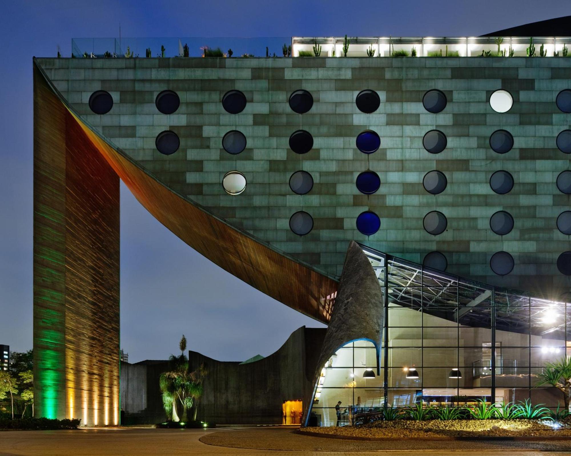 Unique Hotel