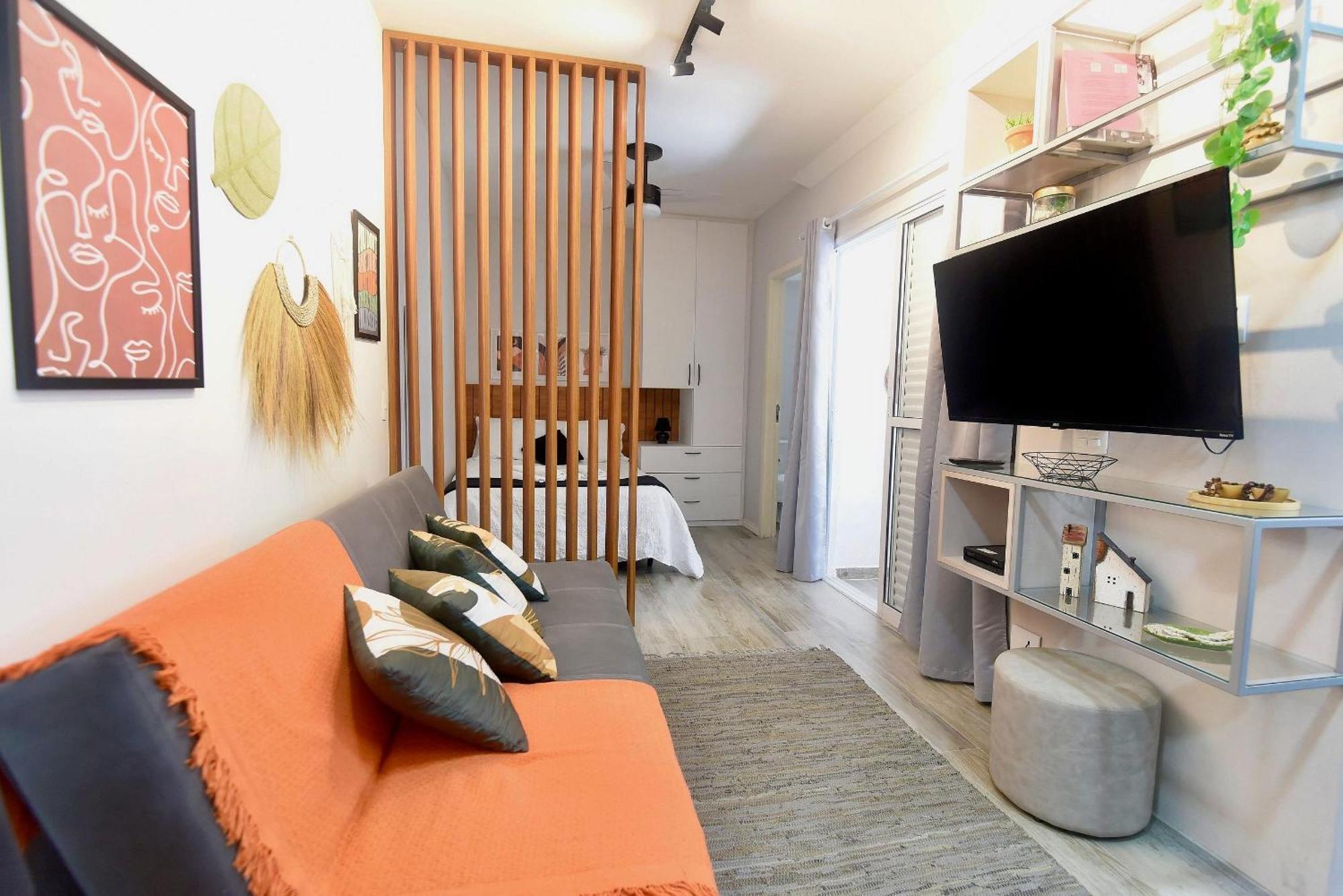 Rua Paim - Garagem, Ar Condicionado E Piscina *