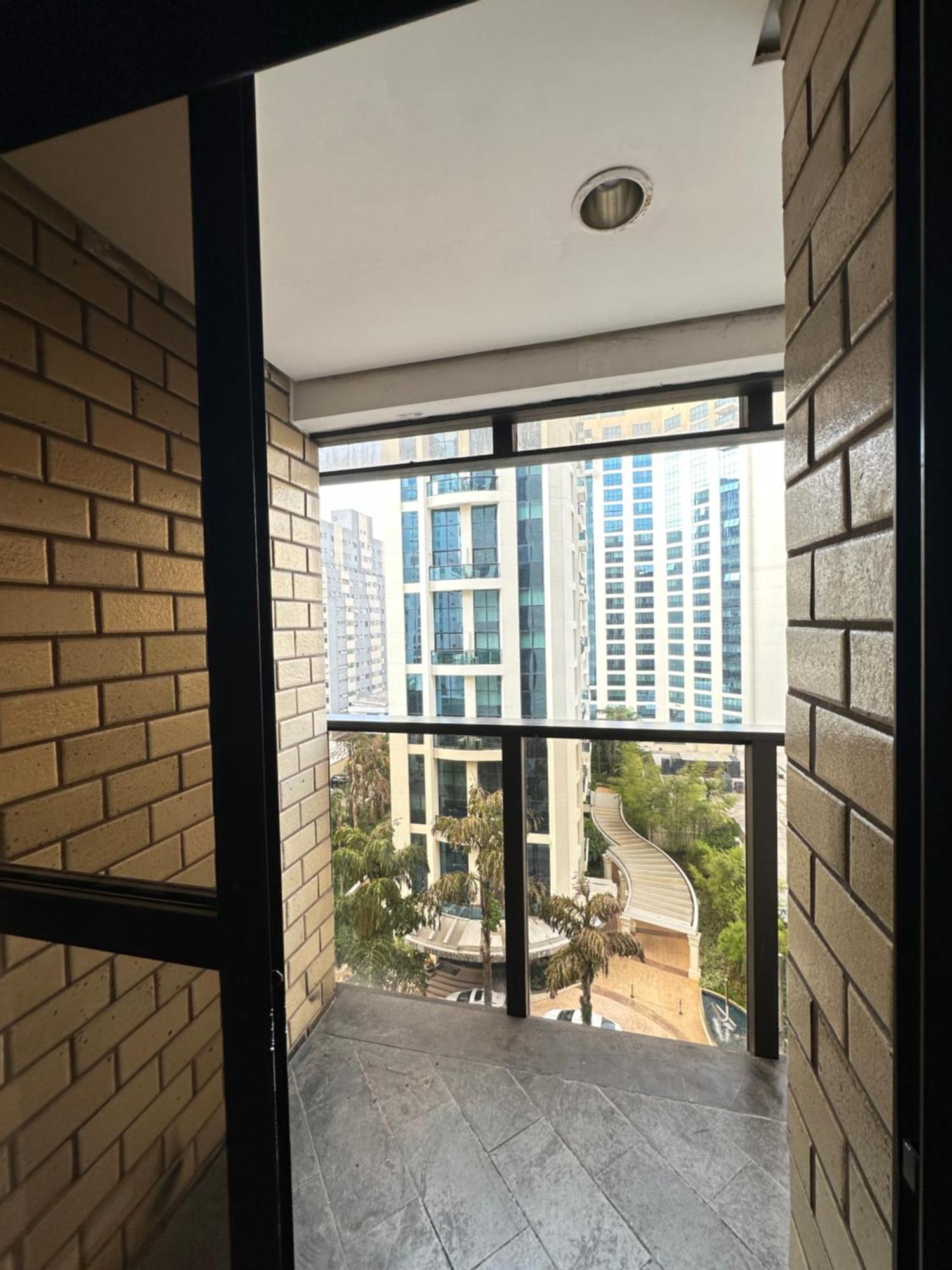 Apartment 1601 Qi Intelligent Ibirapuera *