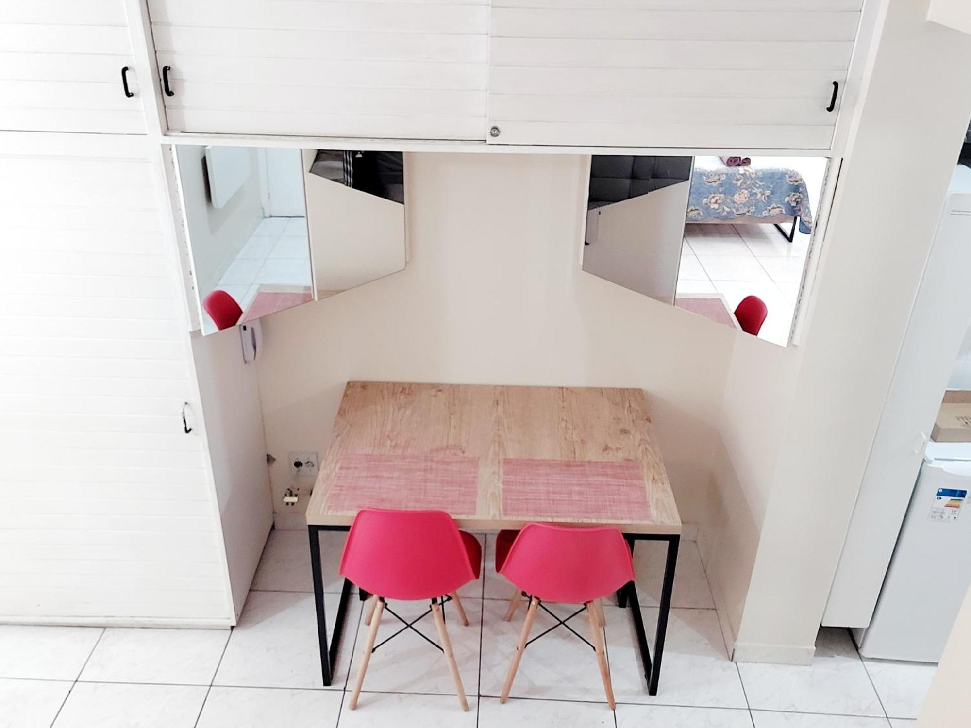 44 Simples Funcional Av Paulista X Metro Brigadeiro Promatre Wifi 300 Apartamento *